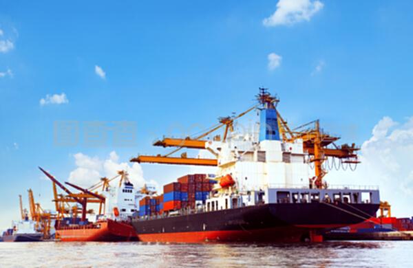 港口货物码头集装箱船,码头起重机工具